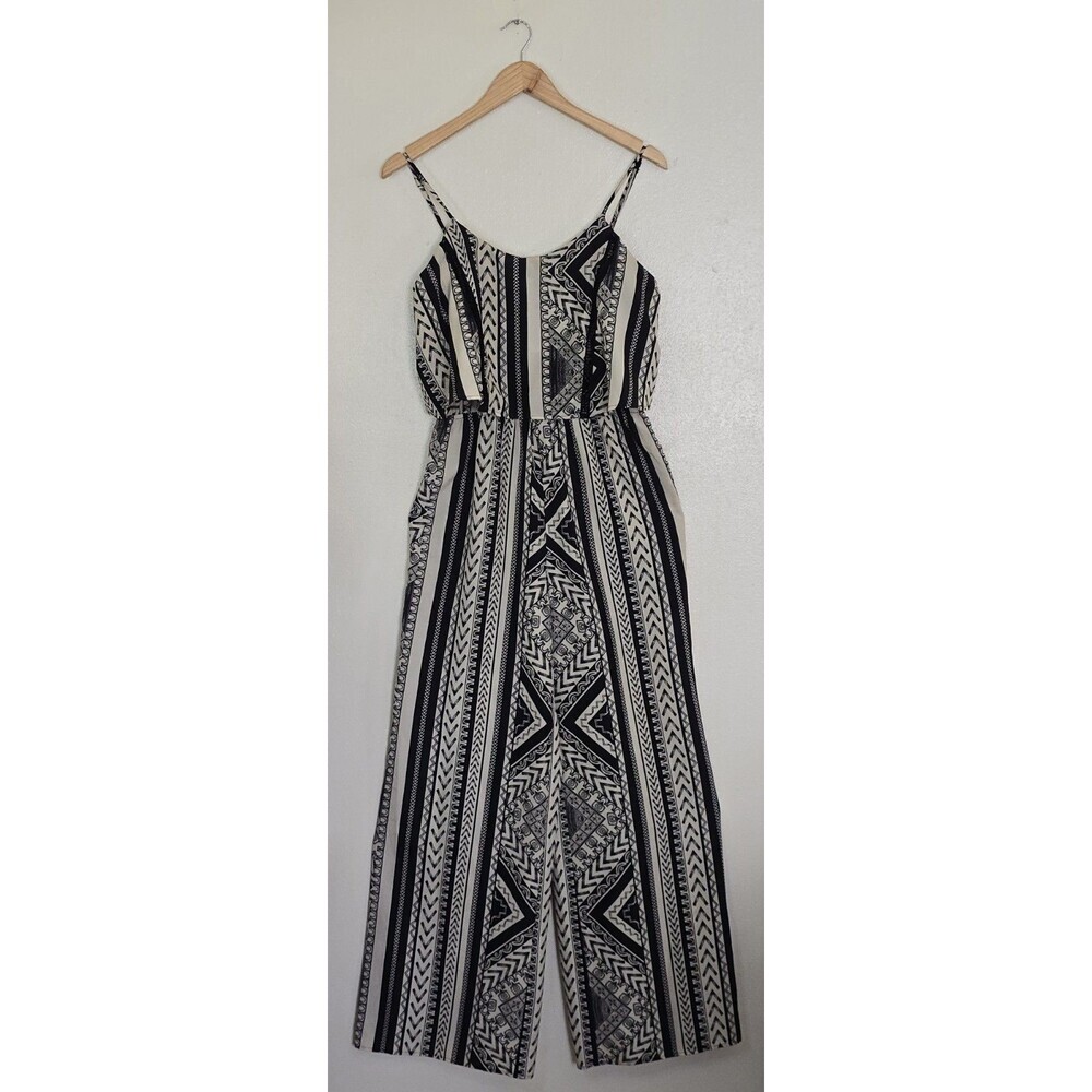 Flying Tomato Jumpsuit Womens Size Medium Open Back Geometric Print Layer Top